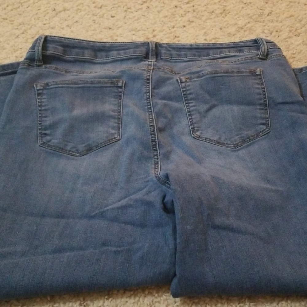 Jeans - Picture 2 of 2